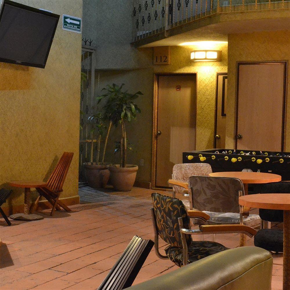 Capital O Hotel Valencia Puebla Exterior photo